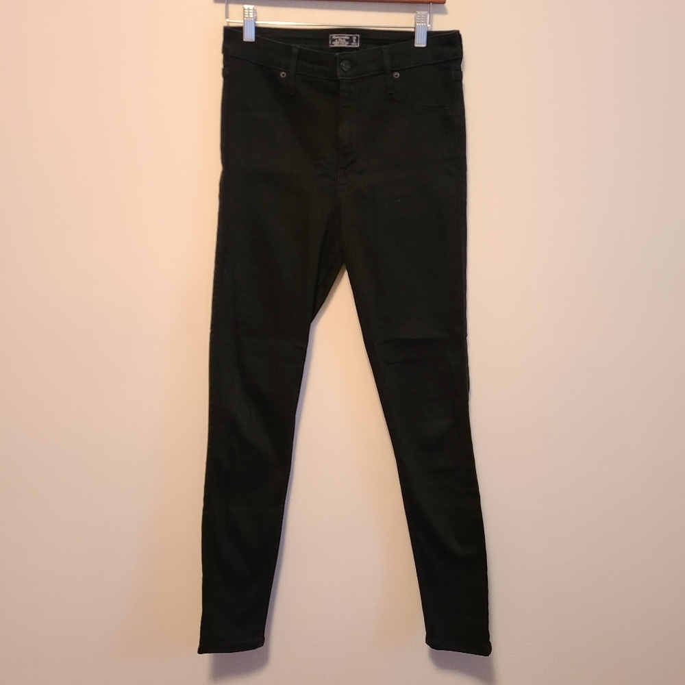 NWOT Black Skinny Jeans